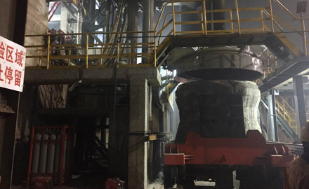 祝賀！西冶集團承建的新疆和寧夏客戶的電極自動接長裝置交付工作已順利完成